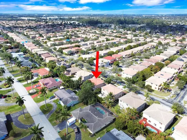 Miami Gardens, FL 33169,836 NW 204th St