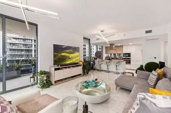 Miami, FL 33131,1000 Brickell Plz #2615