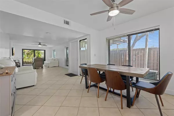 Boca Raton, FL 33433,8032 Boca Rio Dr #8032