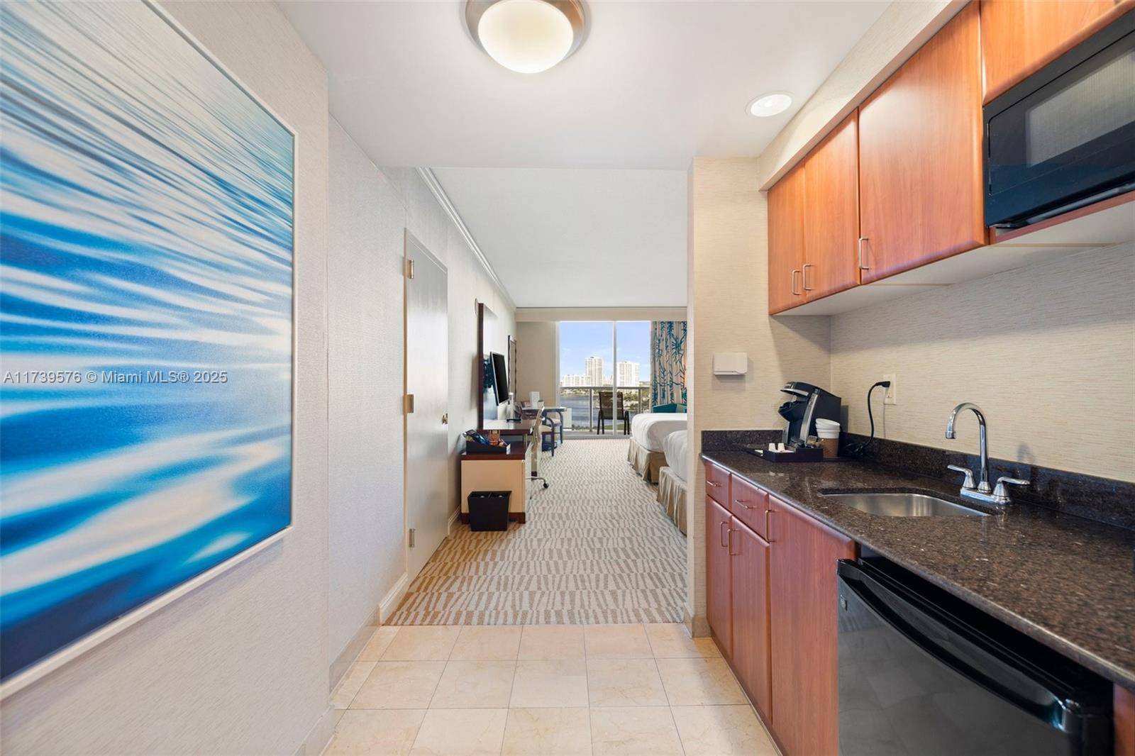 Sunny Isles Beach, FL 33160,18001 Collins Ave #1003