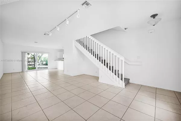 Sunrise, FL 33351,8425 NW 40th Ct #8425