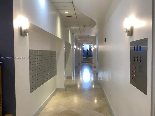 Miami Beach, FL 33141,401 69th St #401
