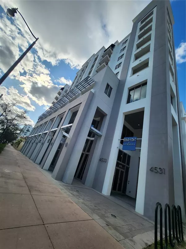 4531 Ponce De Leon Blvd #216, Coral Gables, FL 33146