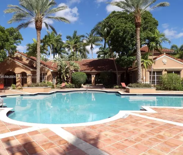Coconut Creek, FL 33073,4816 N State Road 7 #11108