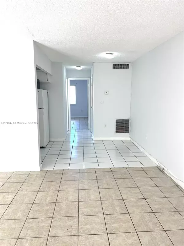 Miami Gardens, FL 33169,505 NW 177th St #225