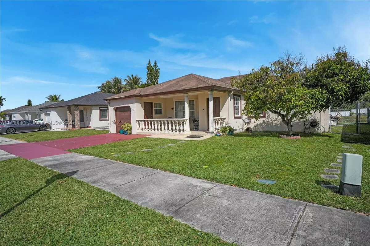 Miami, FL 33177,15921 SW 143rd Ave