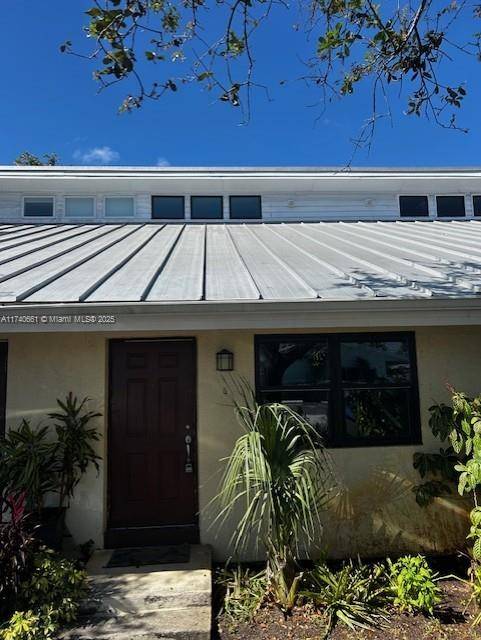 1455 Holly Heights Dr #4, Fort Lauderdale, FL 33304