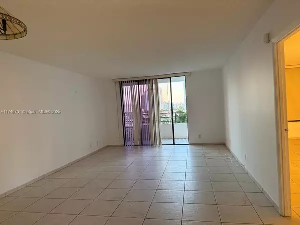 Hallandale Beach, FL 33009,600 Three Islands Blvd #620