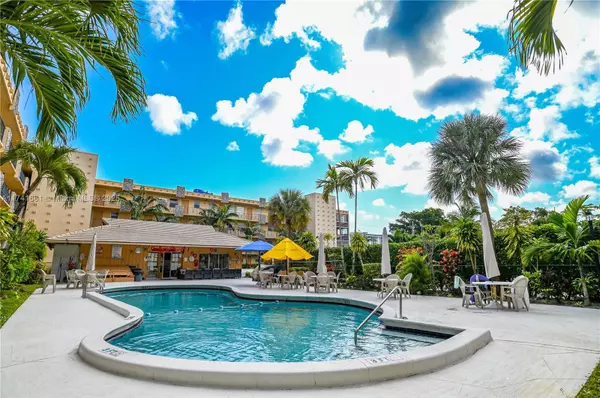 Hollywood, FL 33020,2145 Pierce St #102
