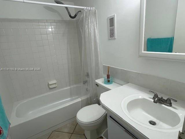 Coral Springs, FL 33065,8429 Forest Hills Dr #206