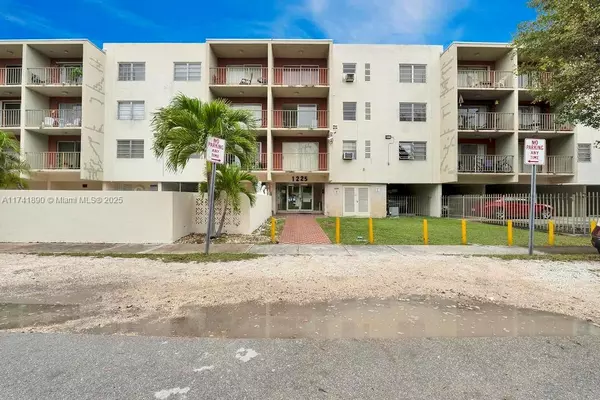 1225 NE 124th St #42B, North Miami, FL 33161