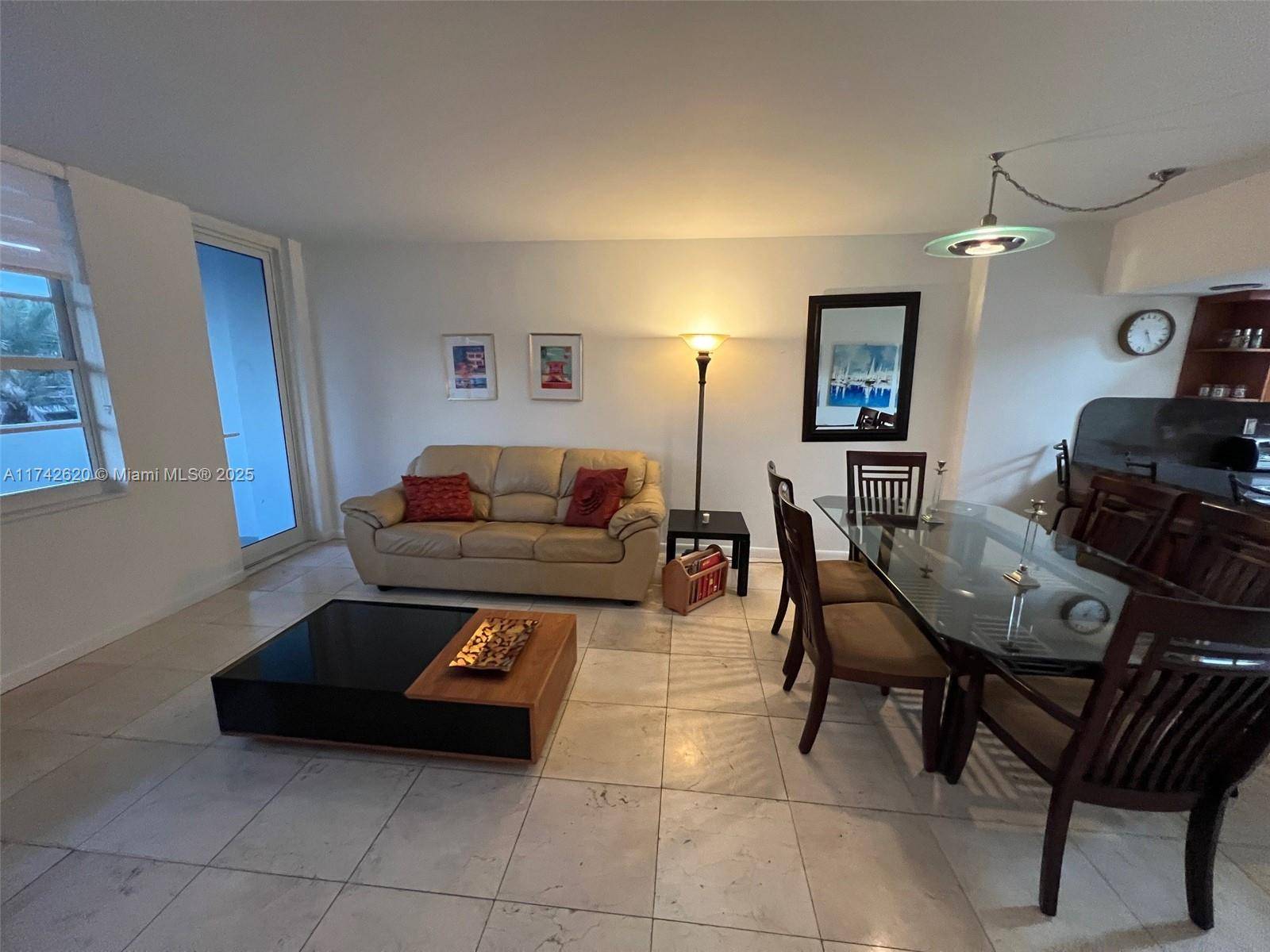 Miami Beach, FL 33139,100 Lincoln Rd #343