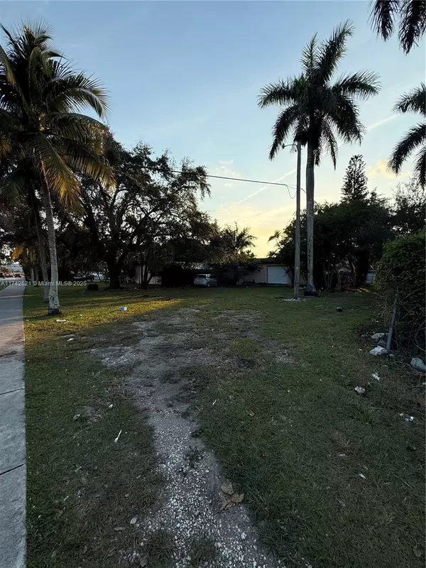 Homestead, FL 33030,175 NE 9th St
