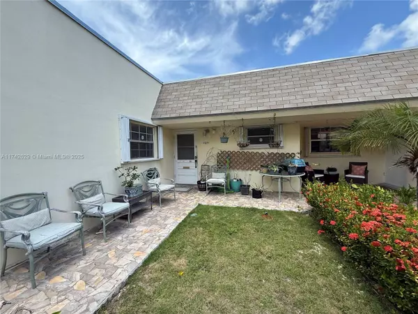 11277 SW 172nd St #I1742D, Miami, FL 33157