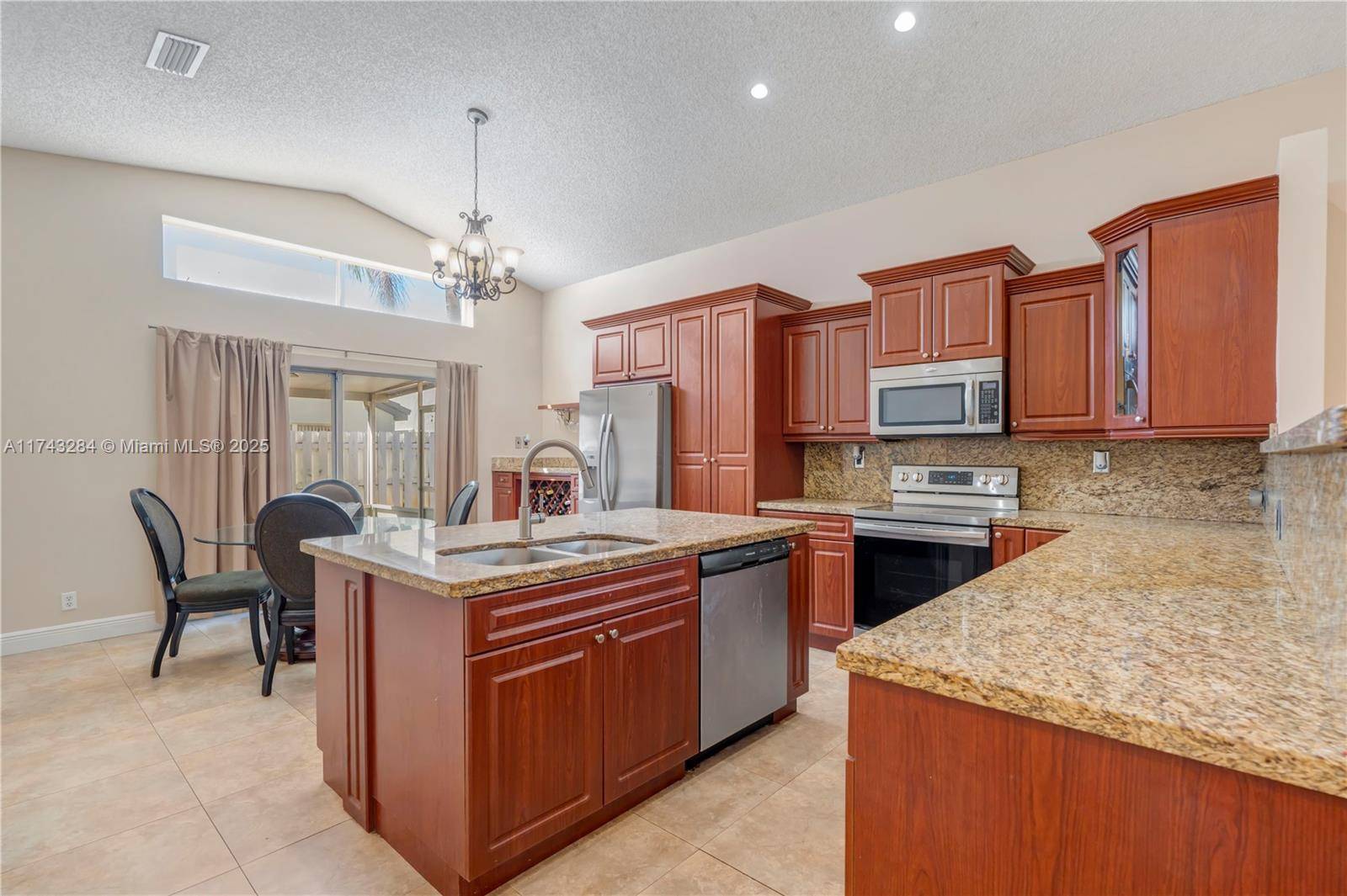 Miramar, FL 33029,17368 SW 22nd Ct