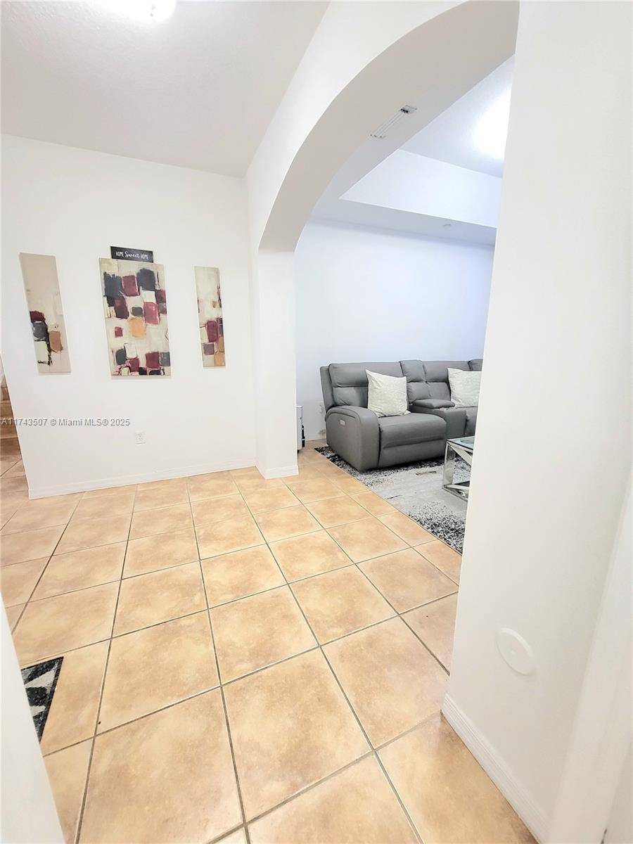 Miami Lakes, FL 33016,8354 NW 142nd St