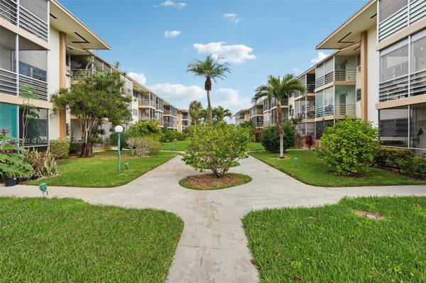 Miami, FL 33162,17090 NE 14th Ave #205