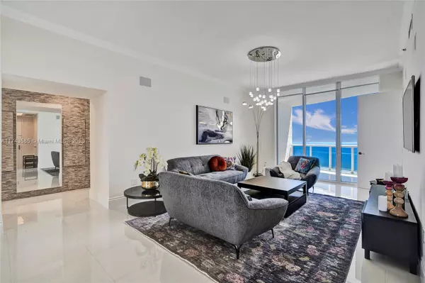 Sunny Isles Beach, FL 33160,16001 Collins Ave #1604