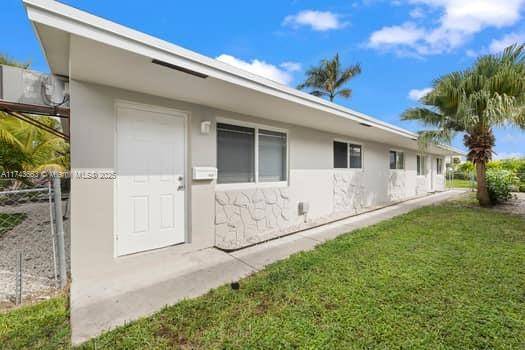 1431-1433 N 14th Way, Hollywood, FL 33020