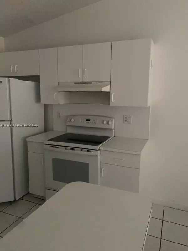 Doral, FL 33166,8025 Lake Dr #204