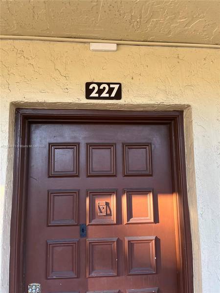 3141 NW 47th Ter #227, Lauderdale Lakes, FL 33319