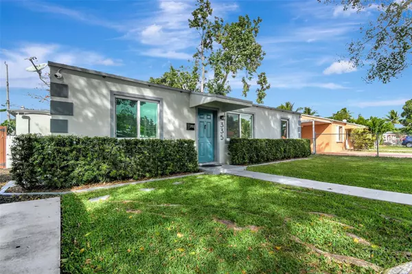 335 NW 100th St, Miami, FL 33150