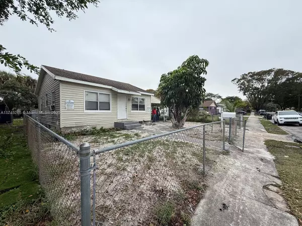 West Palm Beach, FL 33407,616 53rd St