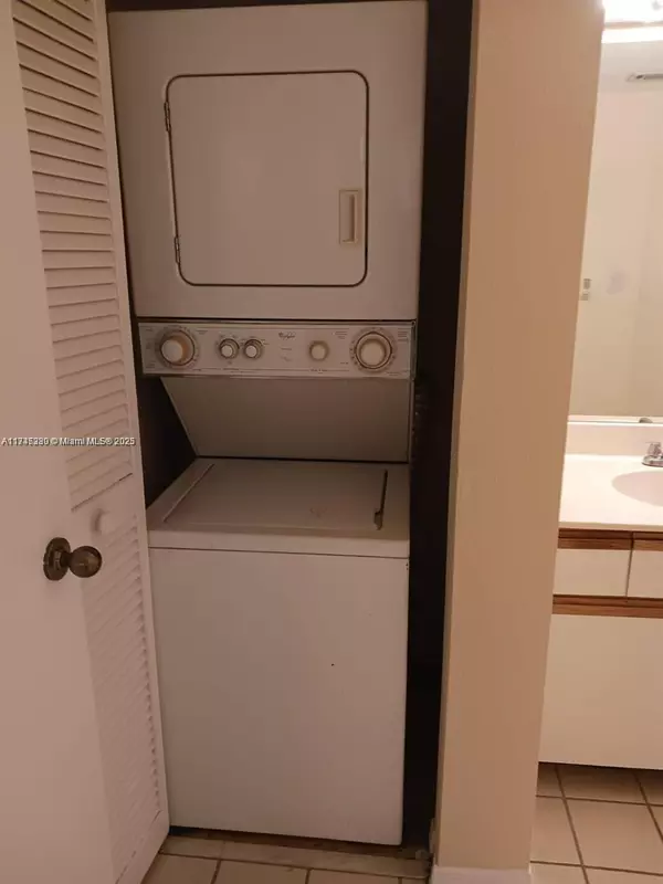 Pompano Beach, FL 33069,Address not disclosed