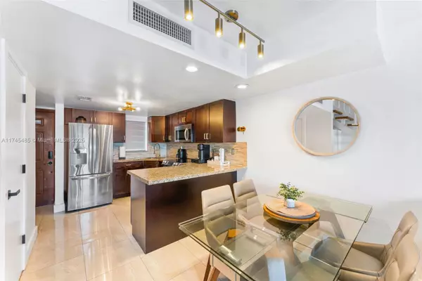 Hialeah, FL 33016,5650 W 26th Ct #211
