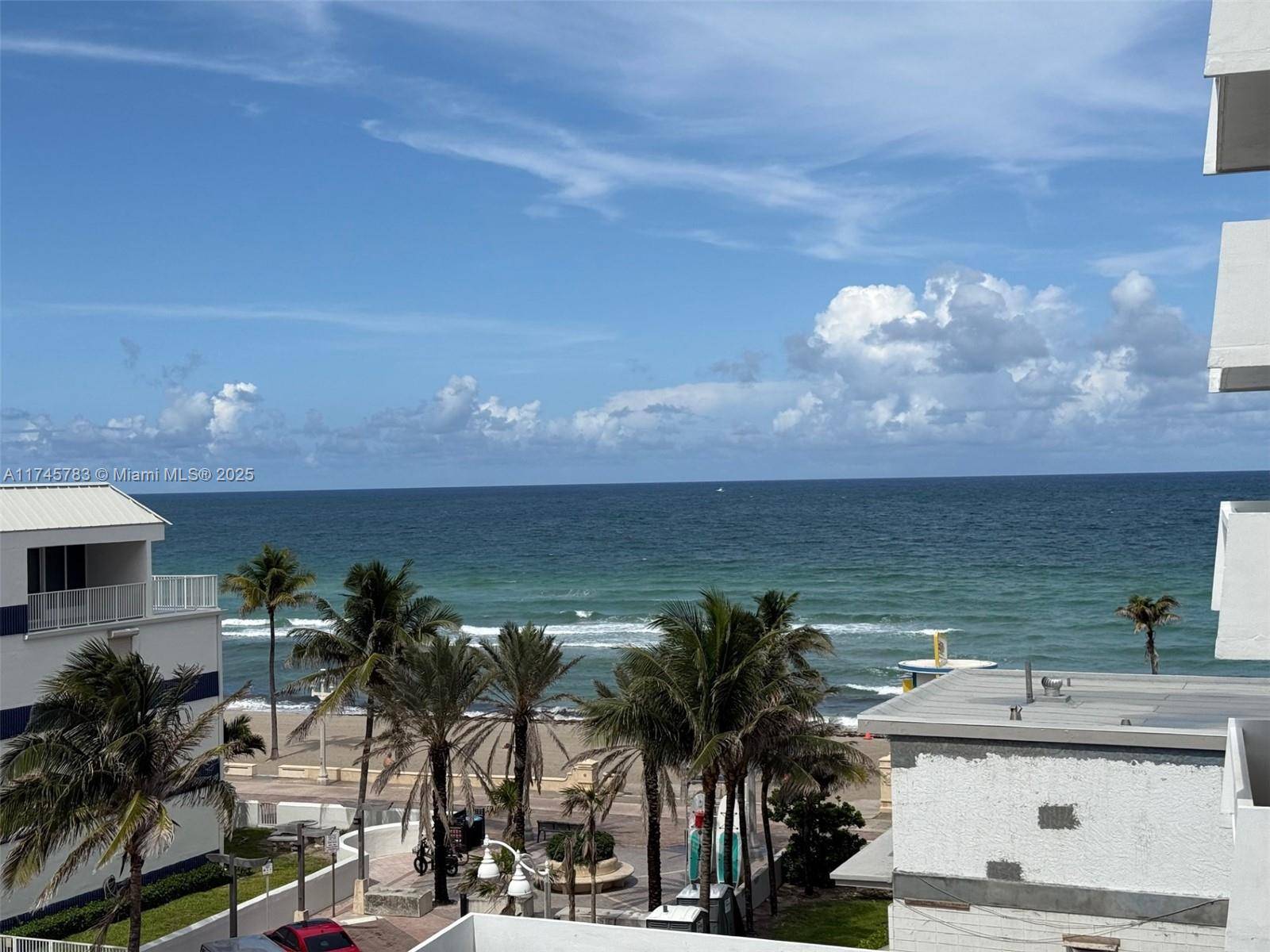 Hollywood, FL 33019,3111 N Ocean Dr #505