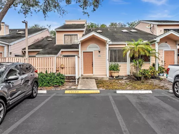 North Lauderdale, FL 33068,1836 Racquet Ct #1836