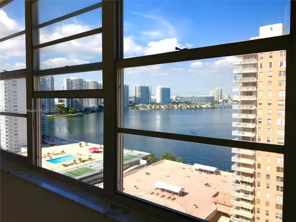 Sunny Isles Beach, FL 33160,250 174th St #1810