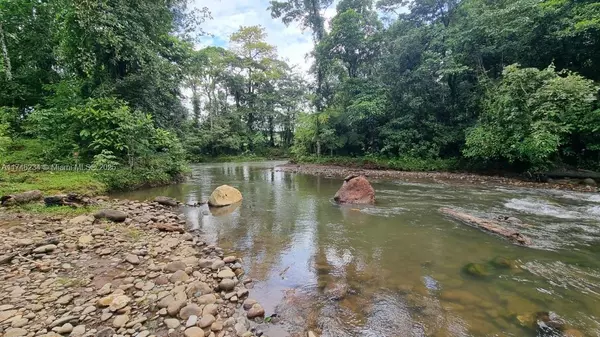 Costa Rica,,COSTA RICA Dos Rios Upala