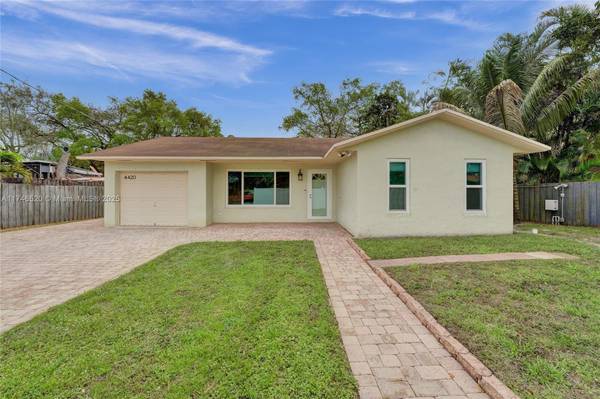 4420 SW 23rd Ave, Dania Beach, FL 33312