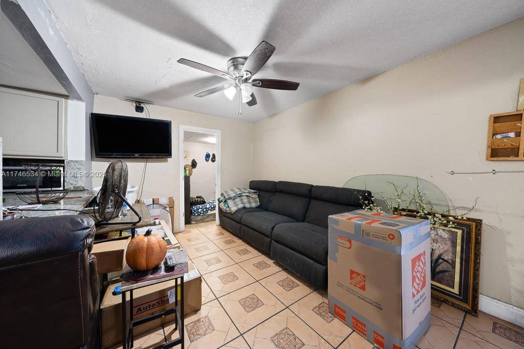 Sweetwater, FL 33174,10955 SW 7th St