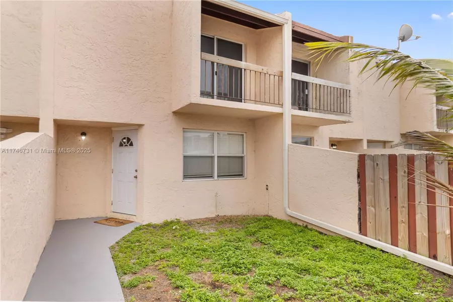 3662 SW 59th Avenue #2, Davie, FL 33314