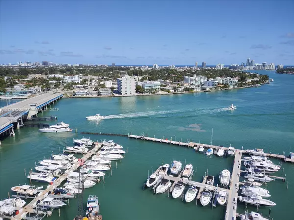 North Bay Village, FL 33141,7601 E Treasure Dr #2017