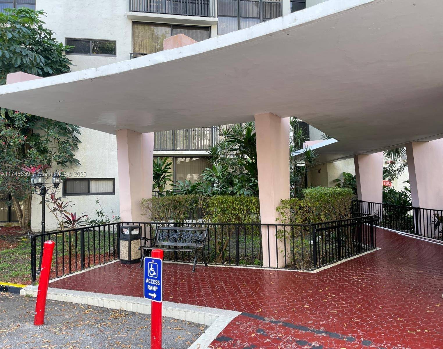 Sunny Isles Beach, FL 33160,17011 N Bay Rd #507