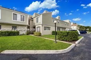 8115 Lagos De Campo Blvd #E-2, Tamarac, FL 33321
