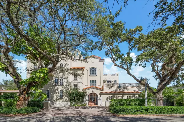 Coral Gables, FL 33133,111 Edgewater Dr #1A