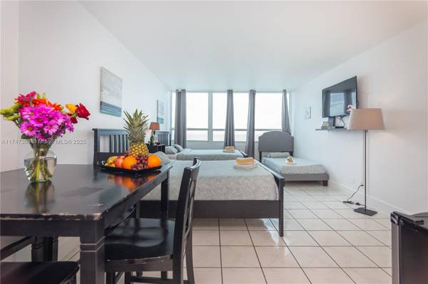 5445 Collins Ave #502, Miami Beach, FL 33140