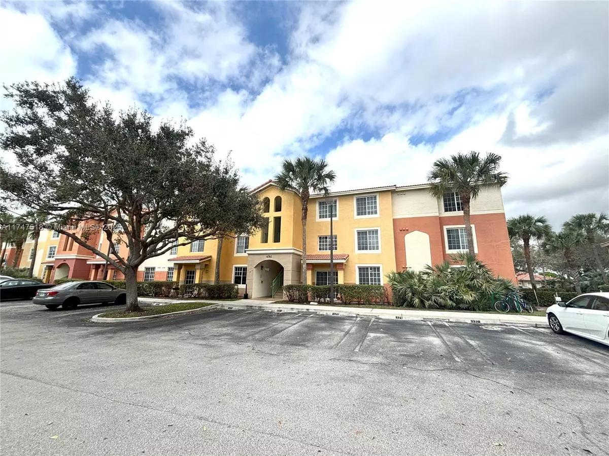 Boynton Beach, FL 33437,6761 Heritage Grande #3-107