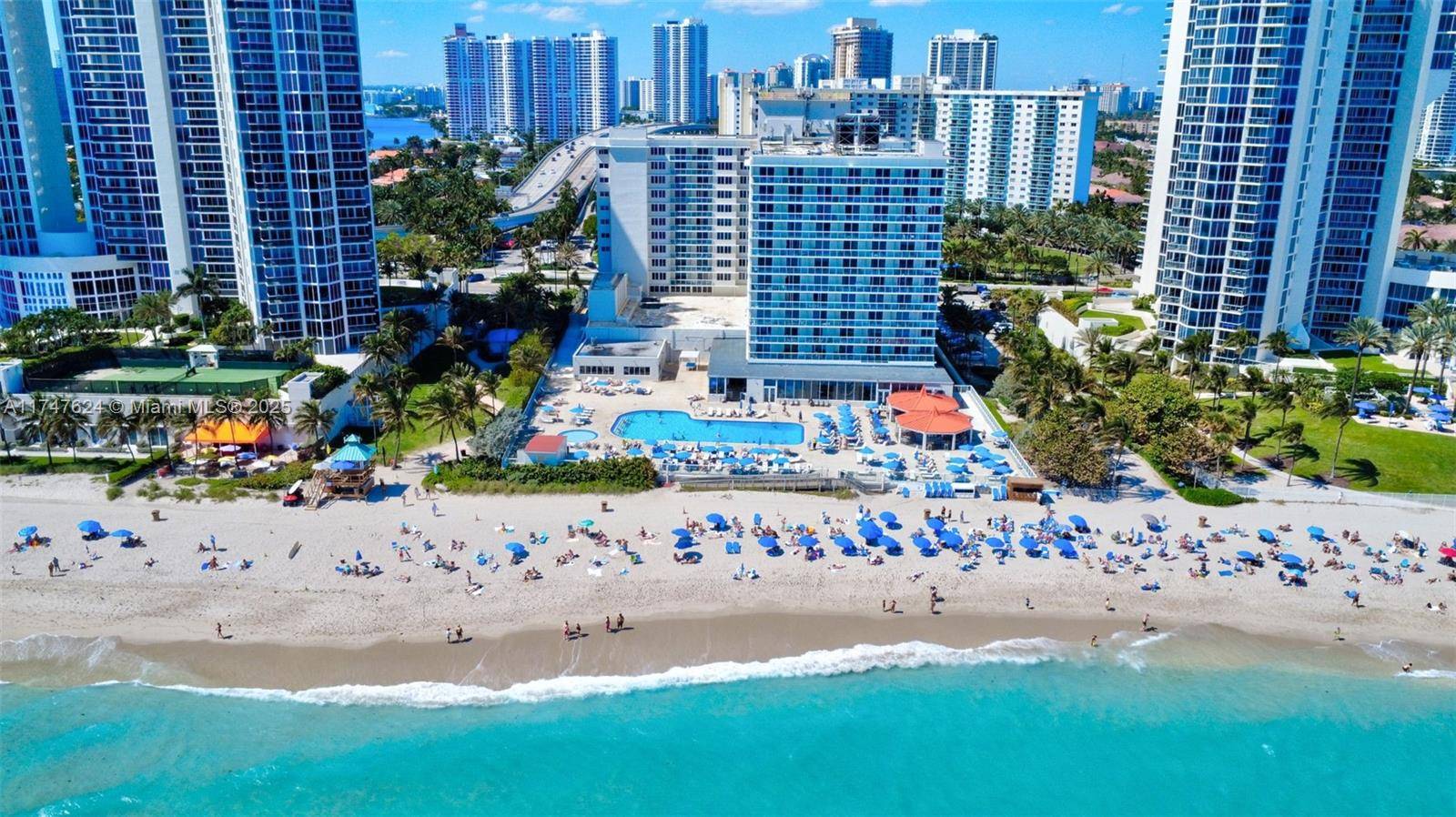 Sunny Isles Beach, FL 33160,19201 Collins Ave #223
