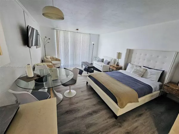 Sunny Isles Beach, FL 33160,19201 Collins Ave #512