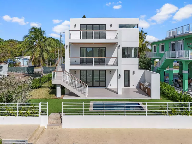 Plantation Key, FL 33070