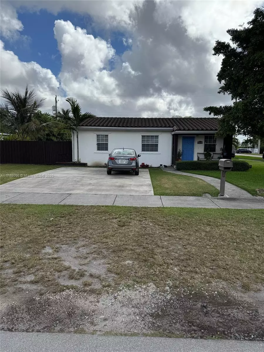 Miami, FL 33155,7590 SW 30th St