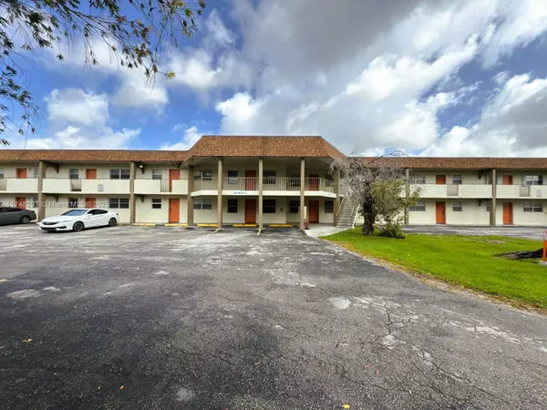 1503 NW 207th St #235, Miami Gardens, FL 33169