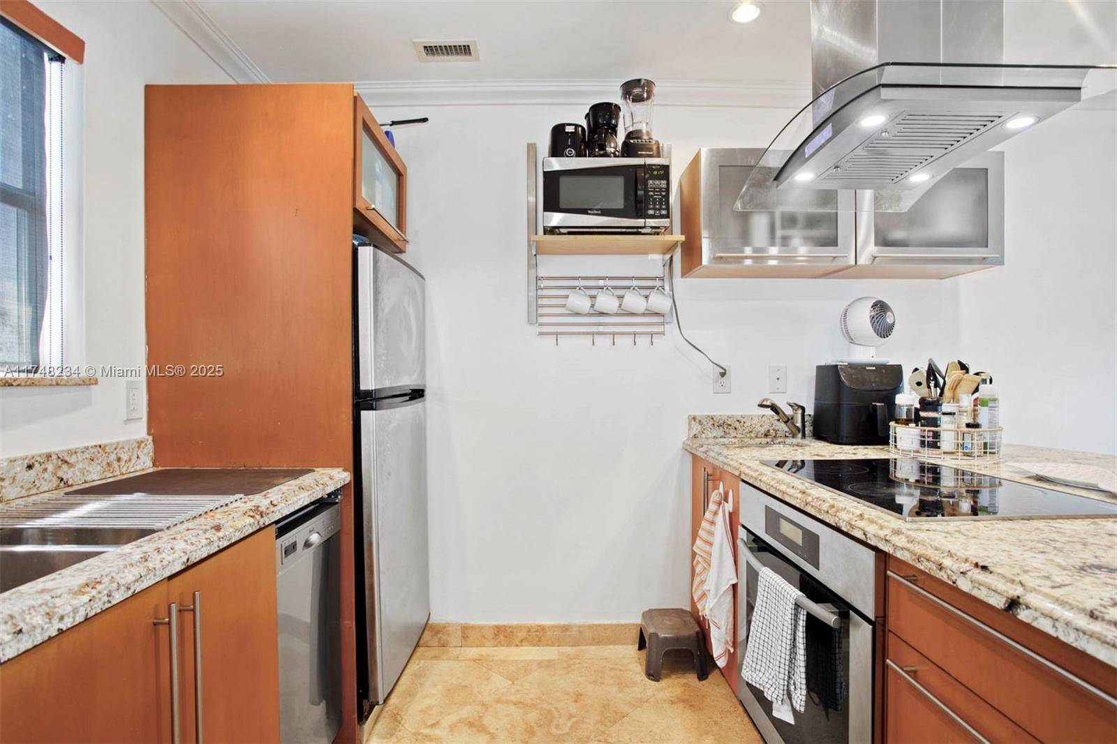 Key Biscayne, FL 33149,798 Crandon Blvd #37-C