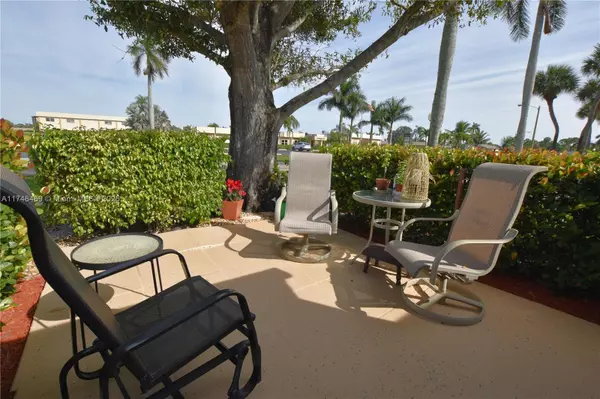 West Palm Beach, FL 33415,2981 W Crosley Dr #A