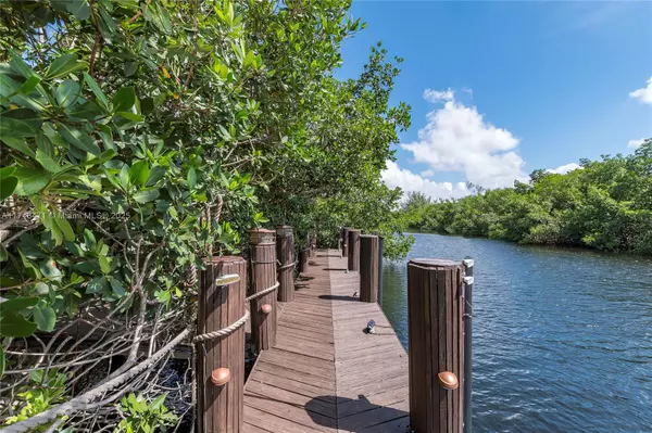 Coral Gables, FL 33143,104 Paloma Dr